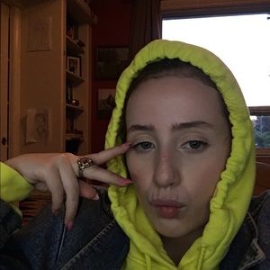 Meet your Posher, Skye